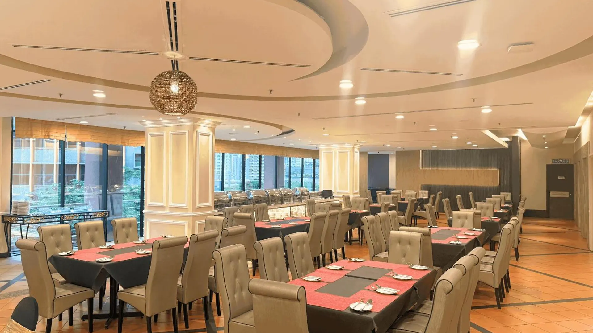 Howard Johnson By Wyndham Kuala Lumpur 118 Hotel